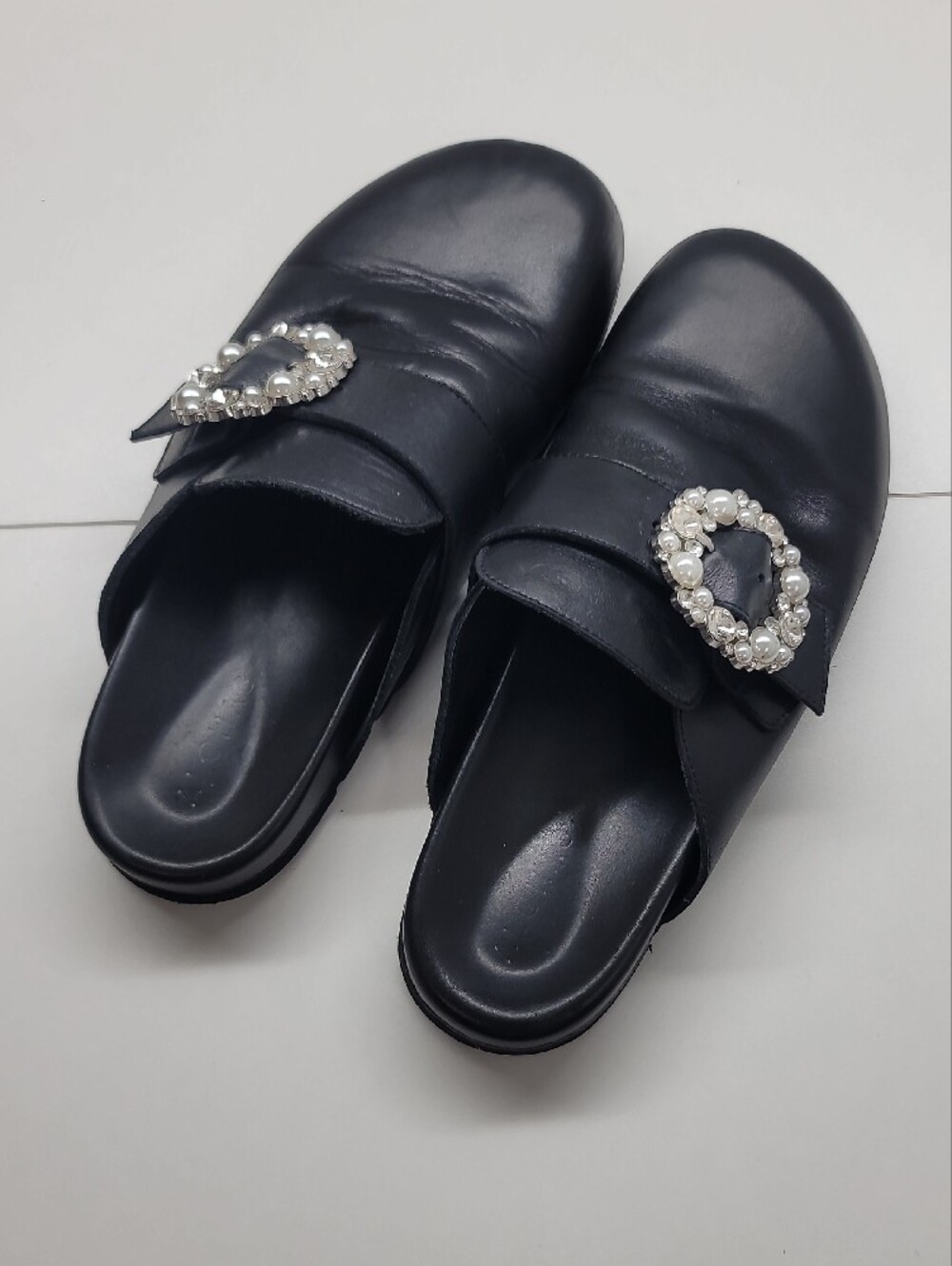 Alohas Black Pearl-Embellished Slip-On Mules Size 40 US size 9